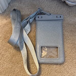 kate spade glitter waterproof phone pouch - silver